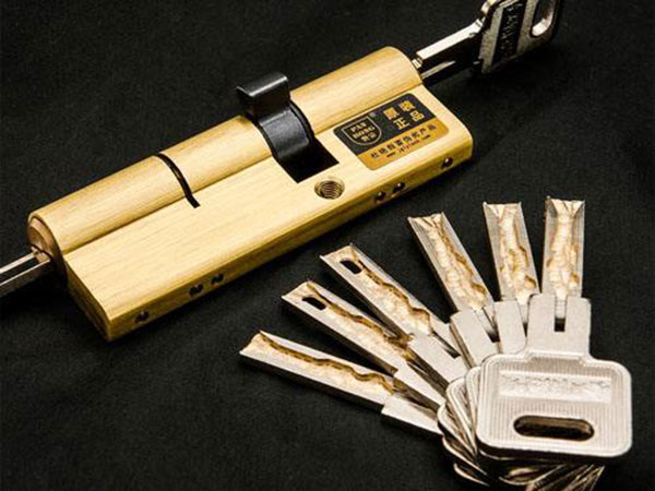 灯塔24小时上门开锁公司