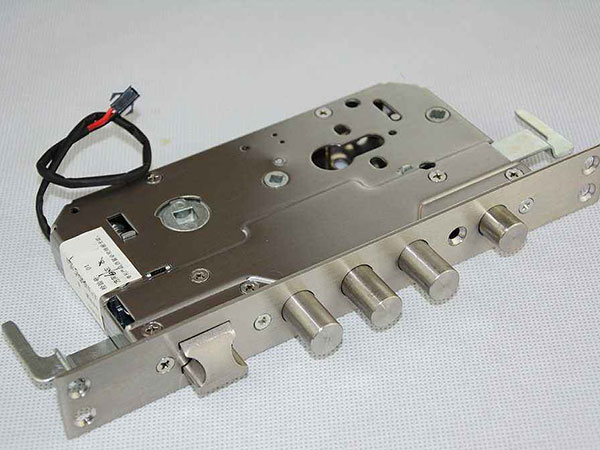 灯塔24小时上门开锁公司