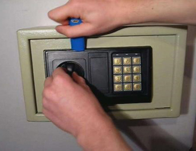 灯塔24小时上门开锁公司