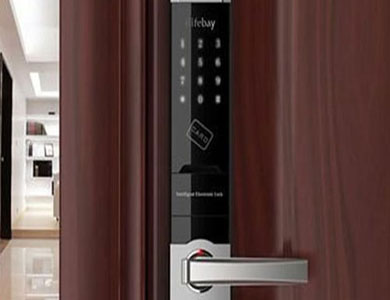 灯塔24小时上门开锁公司