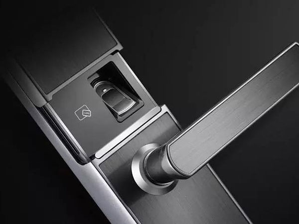 灯塔24小时上门开锁公司